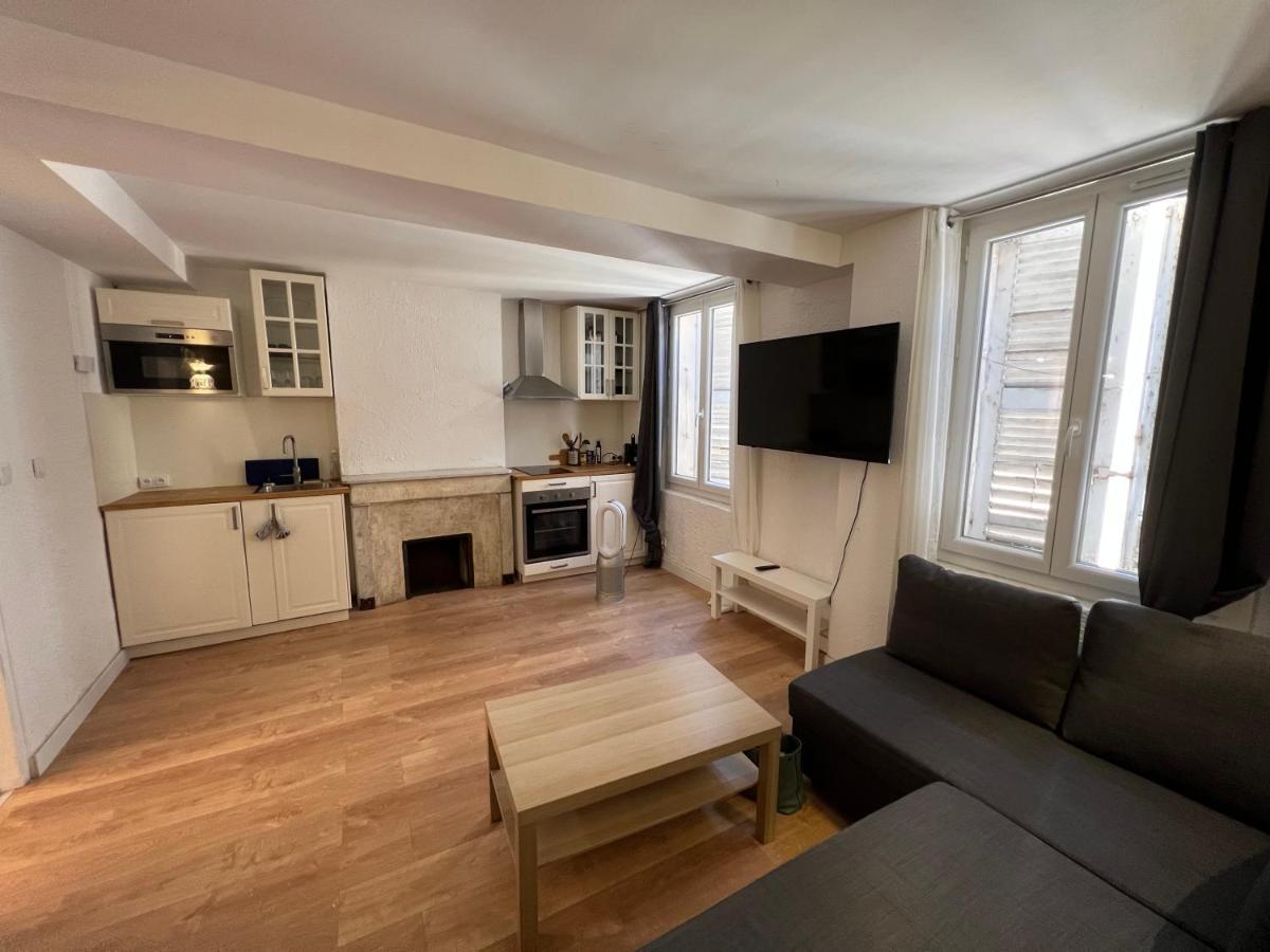 Neuf Climatise Centre #6 Apartment *
